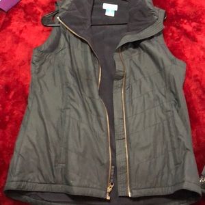 Black Columbia vest